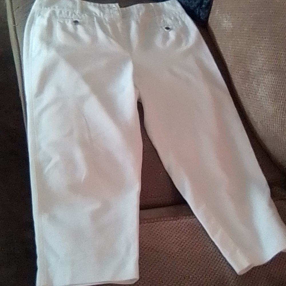 Style & Co White Stretch Capris size 12